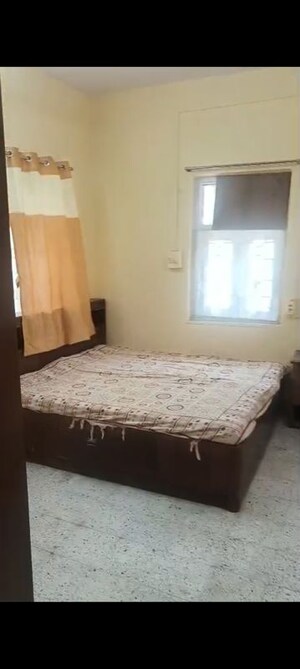 Bedroom in 2 BHK Apartment at Swastik Chambers, Chembur – for Rent