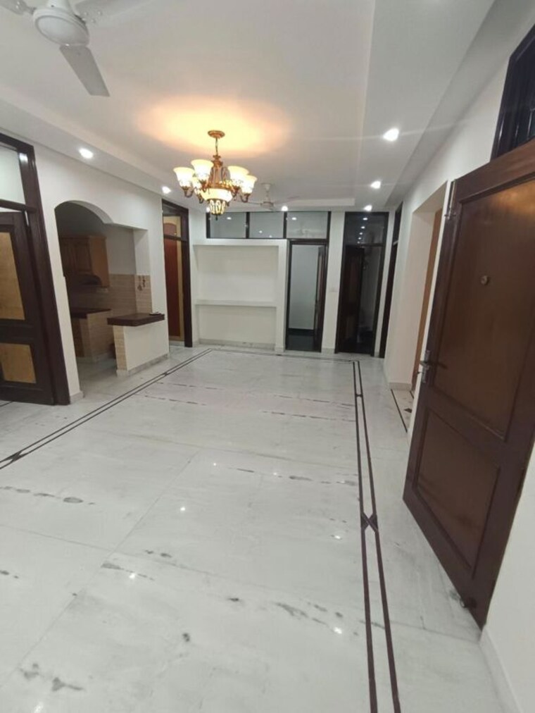 Room, naraina 3 Bedroom 1800 Sq.Ft. Builder Floor In Naraina Delhi 10416702
