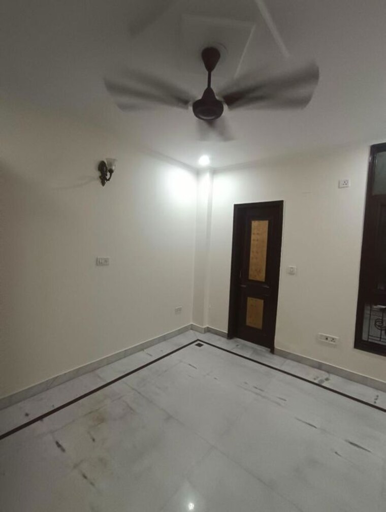 Room, naraina 3 Bedroom 1800 Sq.Ft. Builder Floor In Naraina Delhi 10416702