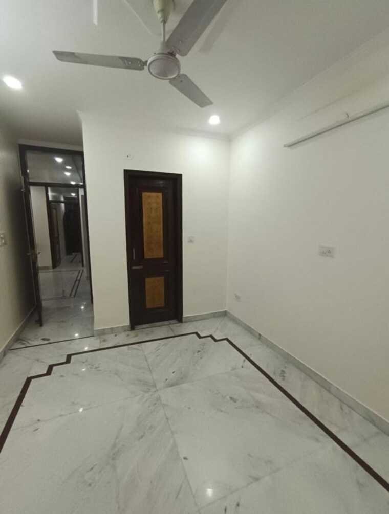 Room, naraina 3 Bedroom 1800 Sq.Ft. Builder Floor In Naraina Delhi 10416702