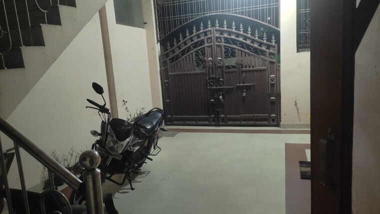  Parking, gomti nagar 1 Bedroom 1250 Sq.Ft. Independent House In Gomti Nagar Lucknow 10416706