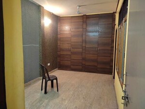 Room in 1 BHK Independent House at Gomti Nagar – for Rent