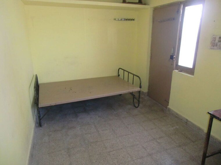 Room, rt nagar 1 RK 570 Sq.Ft. Independent House In Rt Nagar Bangalore 10416711
