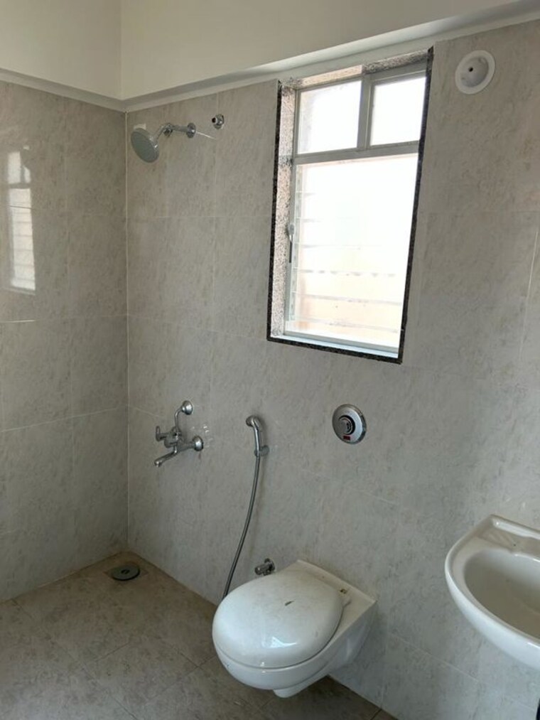 Bathroom, puraniks-aldea-espanola-phase-7 2 Bedroom 1200 Sq.Ft. Apartment In Baner Pune 10416716