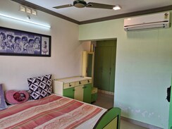 2.5 BHK + Pooja Room,Servant Room,Extra Room,Store Room Apartment For Sale in Kalpataru Towers