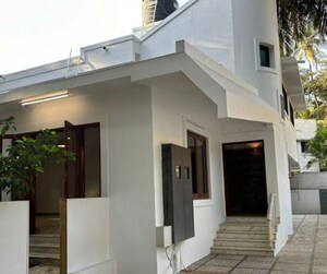 4 BHK Villa For Sale in Juhu