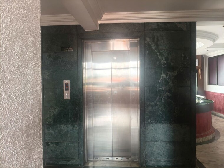 undefined, ernakulam Commercial Office Space 3000 Sq.Ft. In Ernakulam Kochi 10416762