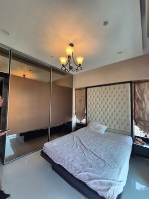 Bedroom in 3 BHK Apartment at Ariisto Sapphire, Santacruz West – for Rent