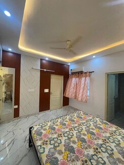 3 BHK + Servant Room Apartment For Rent in Tashee Capital Gateway