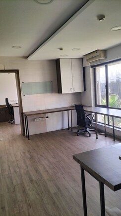 Office Space For Rent in EI Tara