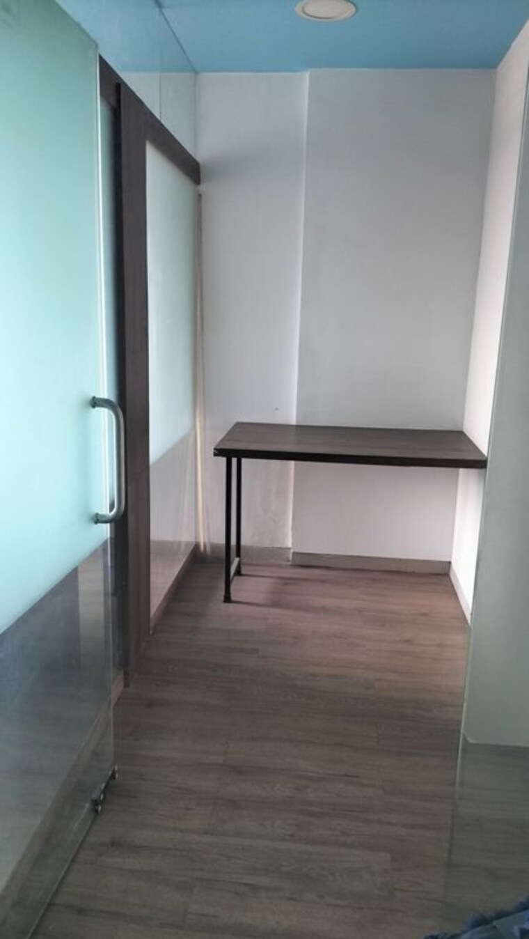 Room, ei-tara Commercial Office Space 1150 Sq.Ft. In Powai Mumbai 10416750