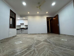 Room in 2 BHK Apartment at Chattarpur – for Rent