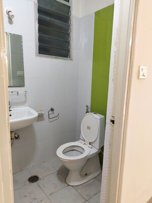 Bathroom in 3 BHK Apartment at Halasuru – for Rent