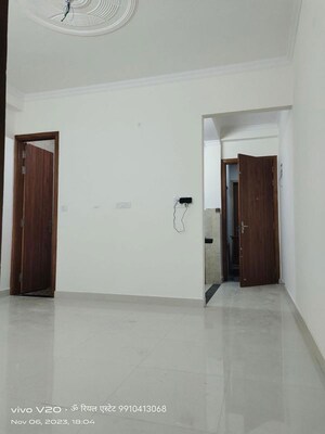 Room in 1 BHK Builder Floor at Chattarpur – for Rent