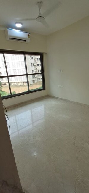 Room in 2 BHK Apartment at K Raheja Ascencio, Chandivali – for Rent