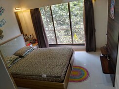 2 BHK + Extra Room Apartment For Rent in Andheri West