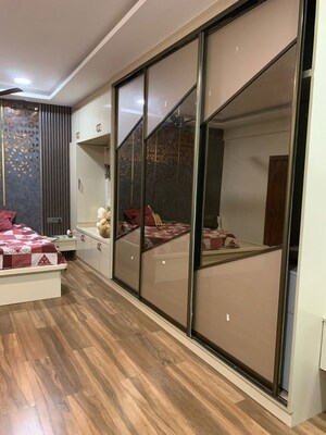 Furnished Amenities in 6 BHK Independent House at Maruti Nagar – for Rent