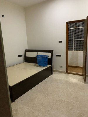 Bedroom in 6 BHK Independent House at Maruti Nagar – for Rent