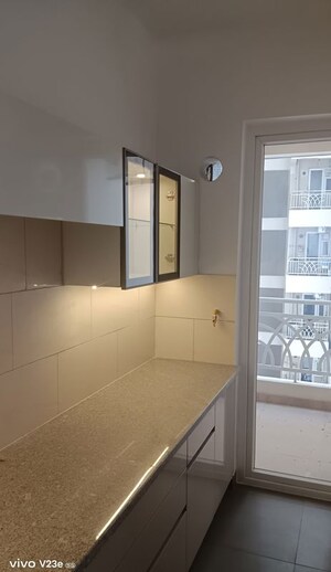 Room in 2.5 BHK Apartment at The Center Court, Sector 88a – for Rent