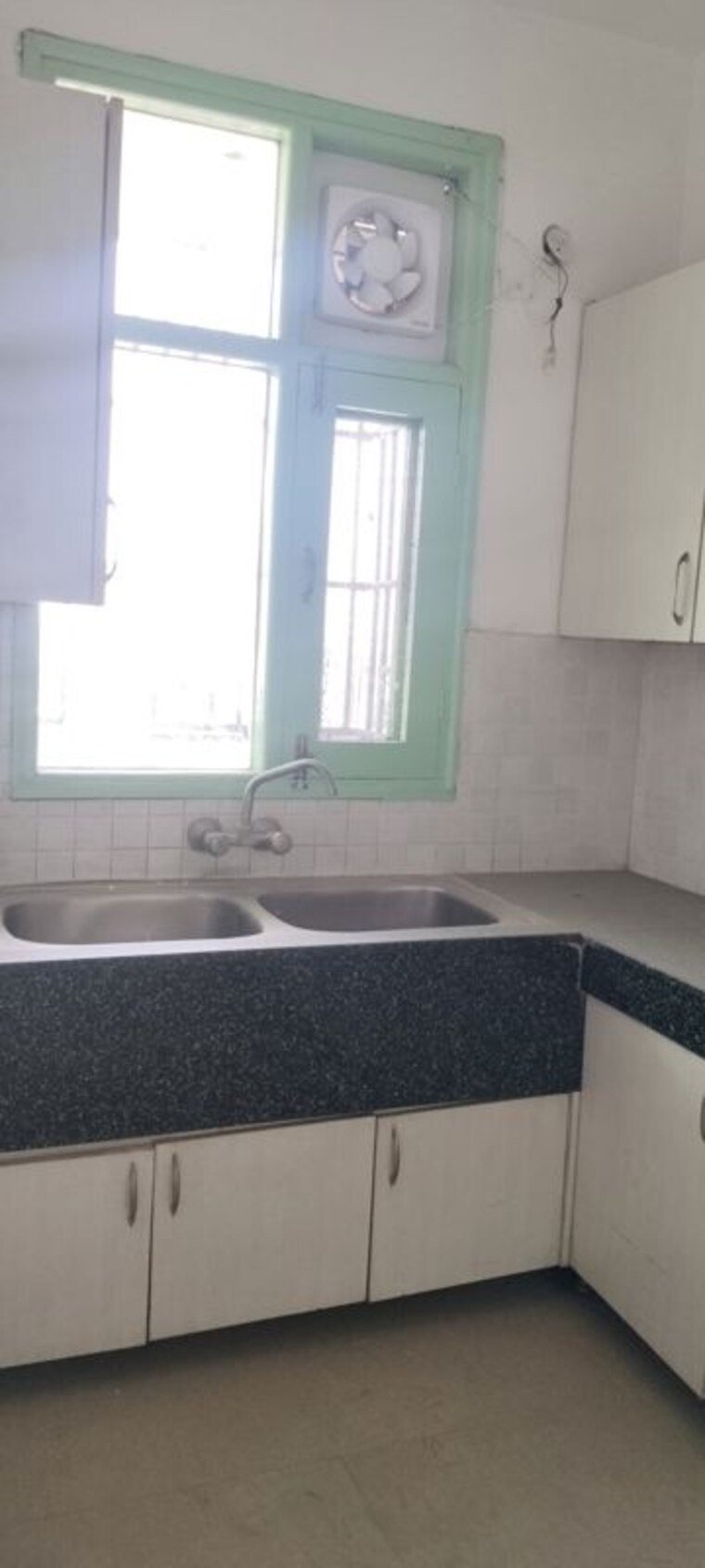 Bathroom, suncity-avenue-76 2 Bedroom 635 Sq.Ft. Apartment In Sector 76 Gurgaon 10416808
