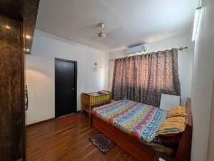 2 BHK Apartment For Sale in Azad Nagar