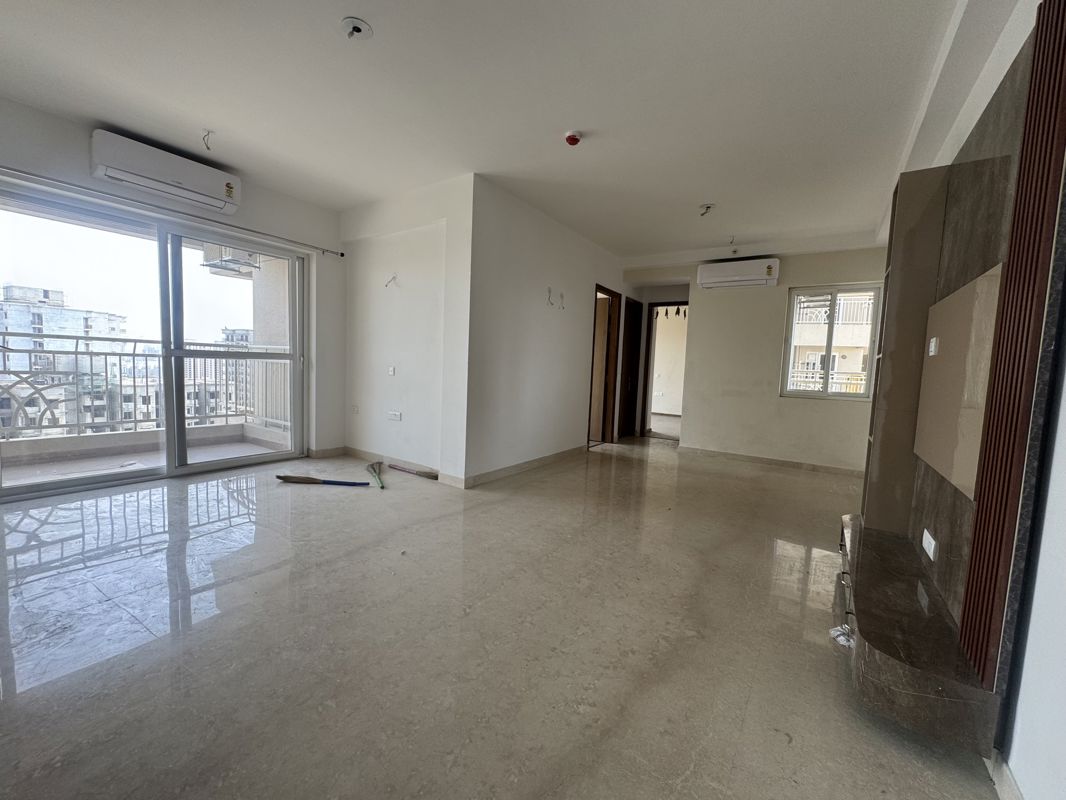 3 BHK Apartment For Sale in The Center Court Prime