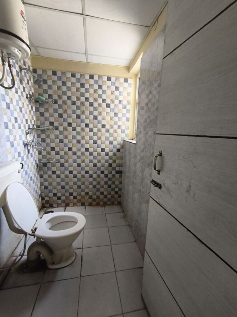 Bathroom, nk-sharma-savitry-greens-2 2 Bedroom 800 Sq.Ft. Builder Floor In Ghazipur Zirakpur 10416819