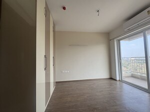 Room in 3 BHK Apartment at The Center Court Sports Residences, Sector 88a – for Rent