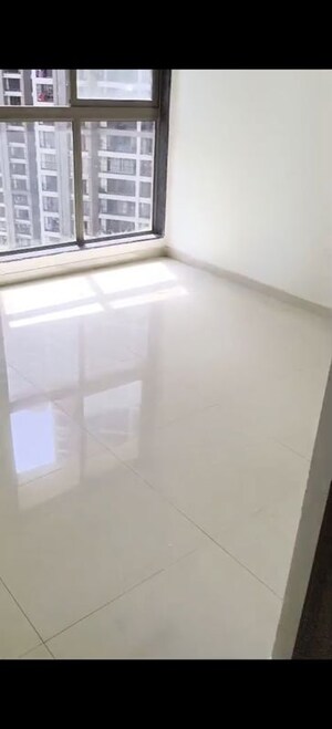 Room in 1 RK Apartment at Runwal Eirene, Balkum Pada – for Sale