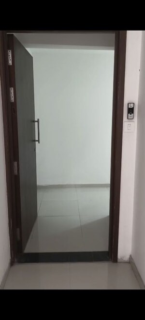 Building Lobby in 1 RK Apartment at Runwal Eirene, Balkum Pada – for Sale