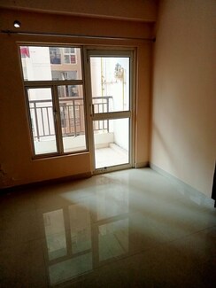 2.5 BHK + Study Room Apartment For Rent in SG Grand