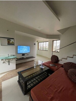 2 BHK Apartment For Rent in Krishna Apartment Santacruz West, Santacruz West