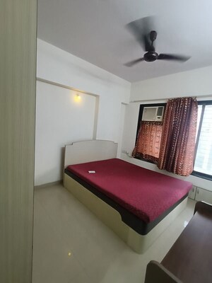 Bedroom in 2 BHK Apartment at Goyal Green Woods, Andheri East – for Rent