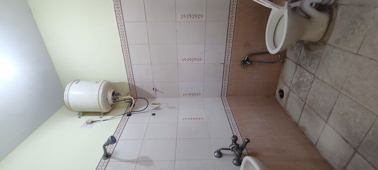 Bathroom, btm layout 1 2 Bedroom 1100 Sq.Ft. Builder Floor In Btm Layout 1 Bangalore 10414069