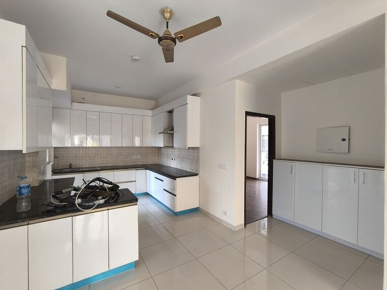 Kitchen, bptp-amstoria-country-floor 3 Bedroom 2700 Sq.Ft. Apartment In Sector 102 Gurgaon 10416931