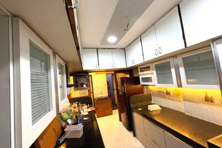 Kitchen, mantri-market 1 Bedroom 650 Sq.Ft. Apartment In Hadapsar Pune 10416934