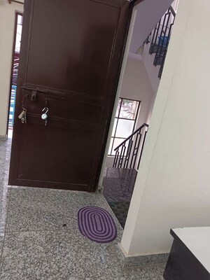 1 BHK Builder Floor – Entrance View at Lajpat Nagar 4 - for Rent