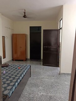 1 BHK Builder Floor For Rent in Lajpat Nagar 4