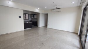 Room in 3 BHK Apartment at Tata Primanti-Tower Residences, Sector 72 – for Rent