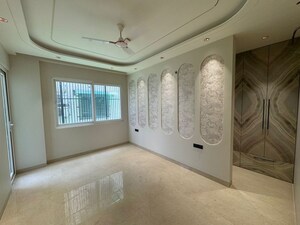 Bedroom in 4 BHK Builder Floor at Vipul World Floors, Sector 48 – for Sale