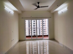 Room in 2.5 BHK Apartment at My Home Sayuk, Tellapur – for Rent