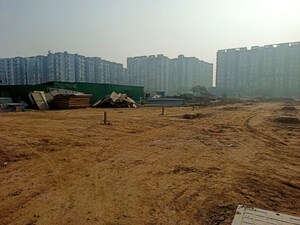  Plot For Sale in Sector 152