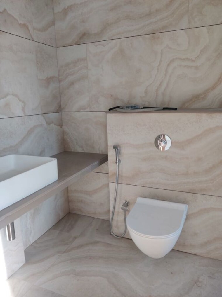 Bathroom, jhamtani-nandan-ace 3 Bedroom 1350 Sq.Ft. Apartment In Balewadi Pune 10416971