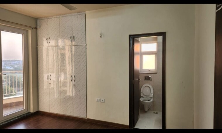Room, bptp-discovery-park 2 Bedroom 1200 Sq.Ft. Apartment In Sector 80 Faridabad 10414996