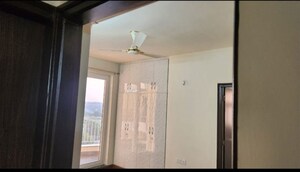 Room in 2 BHK Apartment at BPTP Discovery Park, Sector 80 – for Rent