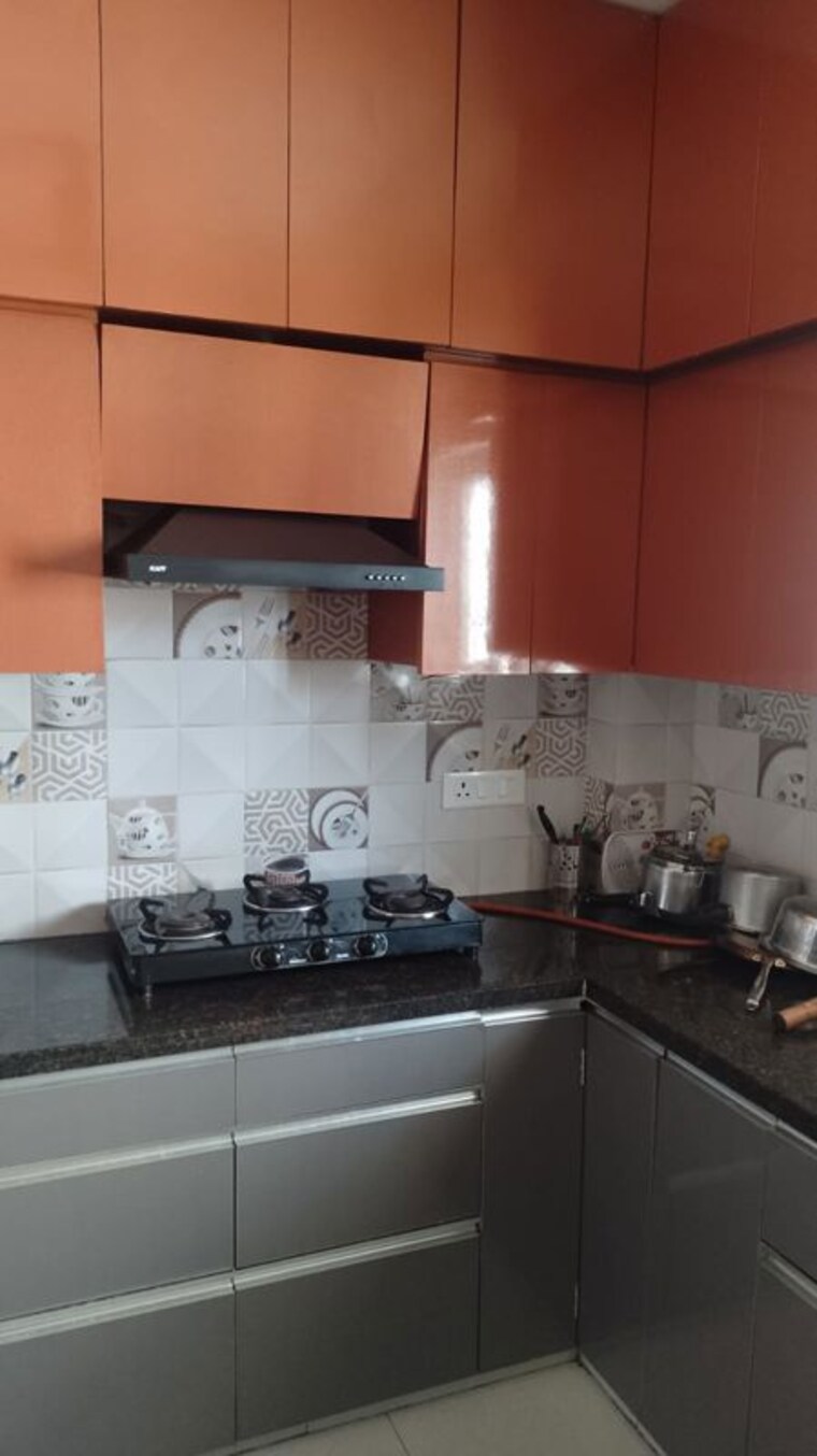 Kitchen, vipul-world-floors 3 Bedroom 240 Sq.Yd. Builder Floor In Sector 48 Gurgaon 10416982