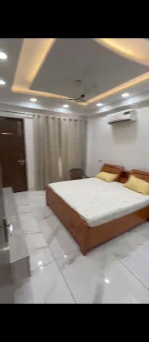 Bedroom in 3 BHK Builder Floor at Sector 57 – for Rent