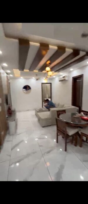 Team Area in 3 BHK Builder Floor at Sector 57 – for Rent