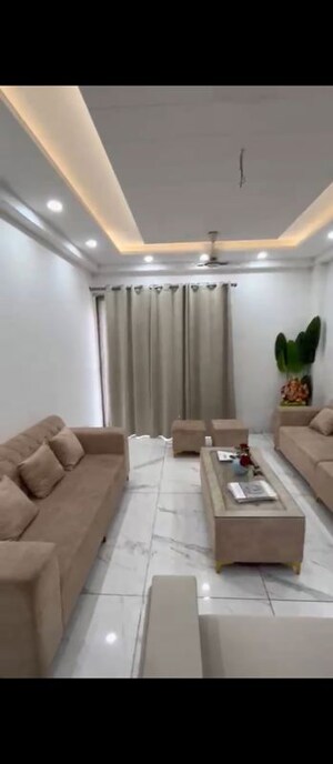 Team Area in 3 BHK Builder Floor at Sector 57 – for Rent