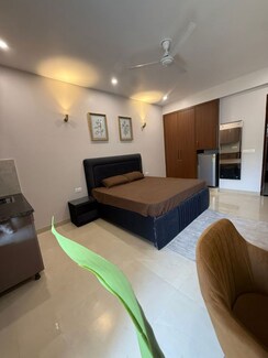 StudioBuilder Floor For Rent in Sector 32